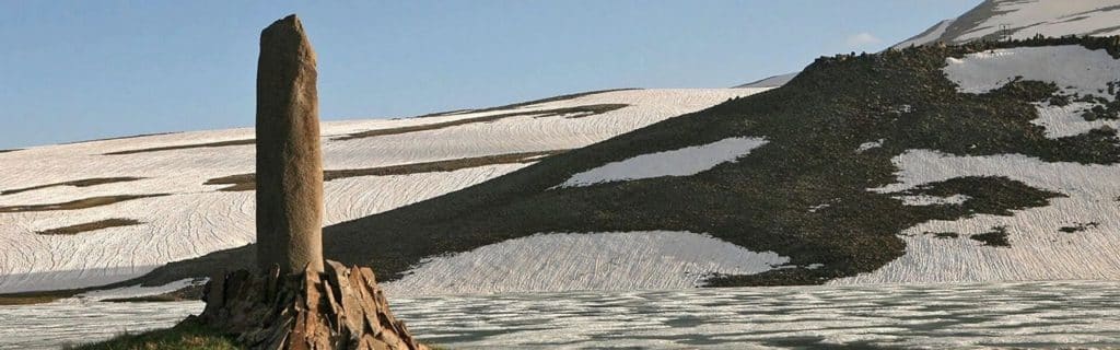 L'Énigme des Vishaps, Pierres-Dragons d'Arménie